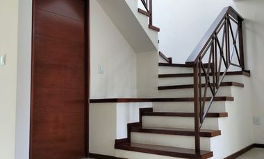 CASA EN RENTA FRACC. BOSQUE DE LOS ENCINOS PROTOTIPO FRESNO EN OCOYOACAC A 20 MINUTOS DE SANTA FE