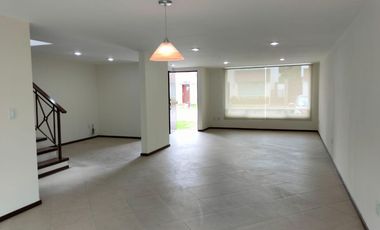 CASA EN RENTA FRACC. BOSQUE DE LOS ENCINOS PROTOTIPO FRESNO EN OCOYOACAC A 20 MINUTOS DE SANTA FE