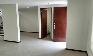 CASA EN RENTA FRACC. BOSQUE DE LOS ENCINOS PROTOTIPO FRESNO EN OCOYOACAC A 20 MINUTOS DE SANTA FE