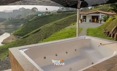 Finca con acceso al embalse en venta El Peñol