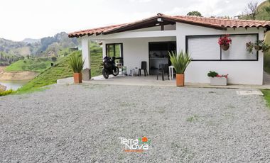 Finca con acceso al embalse en venta El Peñol