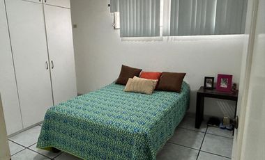 vendo muy amplio departamento en Urdesa Norte