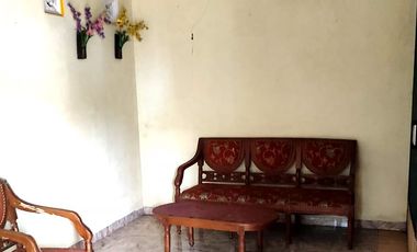 Rumah 2 Lantai dekat Pasar Purwodadi Purworejo