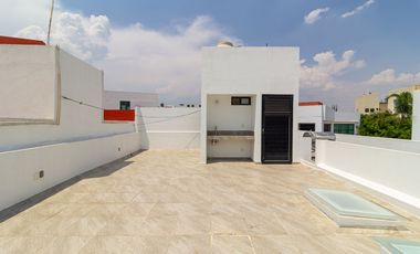 HERMOSA RESIDENCIA MODERNISTA  EN CONDOMINIO CON ALBERCA TECHADA