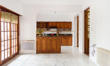 CASA MIGUEL CALDERÓN 283 - CHIVILCOY