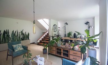 PR16093 Casa en venta en el sector Altos del poblado, Medellin