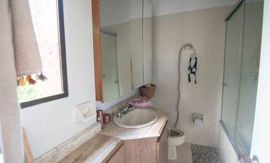 PR16093 Casa en venta en el sector Altos del poblado, Medellin