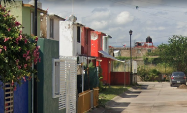 CASA EN LA AZUCENA, EL SALTO, CASA EN REMATE! -FQ