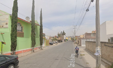 CASA EN LA AZUCENA, EL SALTO, CASA EN REMATE! -FQ