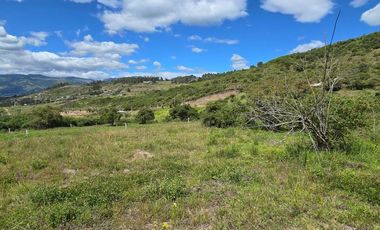 Terreno de venta en Excelente Urbanización en Tumbaco cerca a Ruta Viva - Quito Ecuador