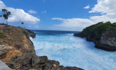 Freehold - Oceanfront Paradise Spectacular Land for Sale on Ceningan Island with Sunset Views