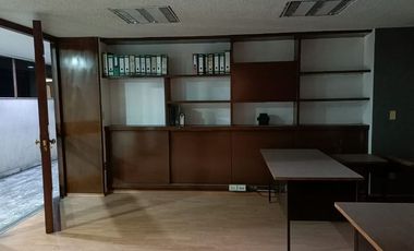 Se Vende Amplia Oficina de 270m2 en Col. Portales Norte