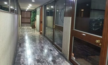 Se Vende Amplia Oficina de 270m2 en Col. Portales Norte