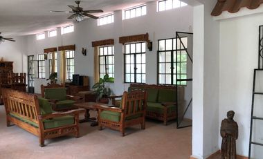 Casa en venta para RENOVAR, Burgos Bugambilias, Cuernavaca zona sur