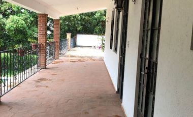Casa en venta para RENOVAR, Burgos Bugambilias, Cuernavaca zona sur