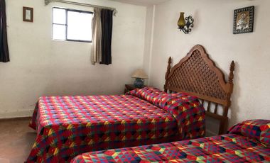 Casa en venta para RENOVAR, Burgos Bugambilias, Cuernavaca zona sur