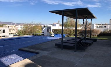 Casa venta en Madeiras Valle Imperial Zapopan