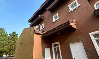 House and Lot for Sale at Muntinlupa Alabang