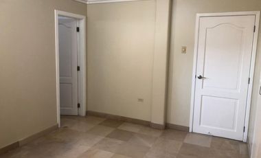 Kennedy Norte, Renta de Villa de 3 plantas de 4 dorm en excelente ubicación