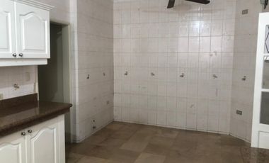 Kennedy Norte, Renta de Villa de 3 plantas de 4 dorm en excelente ubicación