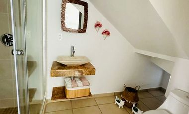 Una Casa Nueva con Alberca en Jiutepec Morelos, Cerca de Cueranaca