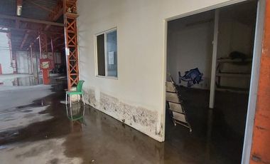 Duran, Renta de Excelente Complejo de Bodega y Oficinas en Casco Comercial