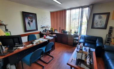 Vendo casa rentera Colegio Militar Eloy Alfaro Orellana