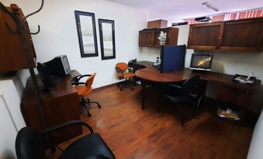 Vendo casa rentera Colegio Militar Eloy Alfaro Orellana