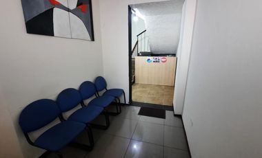 Vendo casa rentera Colegio Militar Eloy Alfaro Orellana
