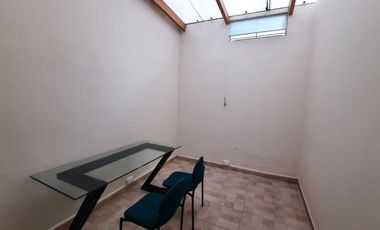 Vendo casa rentera Colegio Militar Eloy Alfaro Orellana