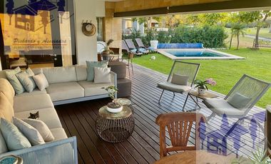PARAISO COUNTRY CLUB CASA EN VENTA CON RECAMARA EN PLANTA BAJA