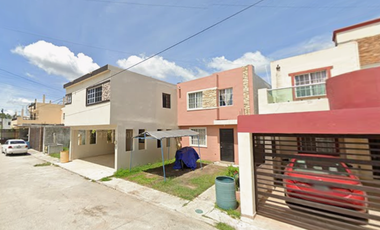 CASA EN FRESNO, ARBOLEDAS IV, ALTAMIRA, TAMAULIPAS. ¡CASA EN REMATE! -FQA