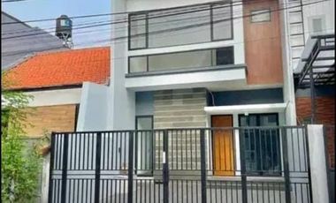 Rumah Baru Gress di Tengah Kota Lokasi Klampis Semolo Tengah Surabaya