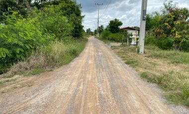 Land for sale, size 4 rai 322 sq wa, located at Don Yai Hom Subdistrict, Mueang District, Nakhon Pathom