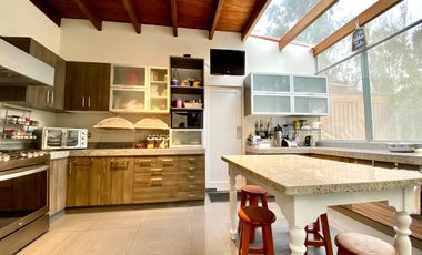 EXCLUSIVA CASA DE CAMPO CON PISCINA Y GRAN ÁREA SOCIAL EN FUNDO PASO CHICO, LURÍN