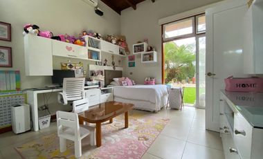 EXCLUSIVA CASA DE CAMPO CON PISCINA Y GRAN ÁREA SOCIAL EN FUNDO PASO CHICO, LURÍN
