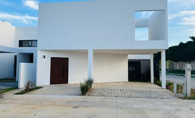 Casa en venta en Privada Zentura, Cholul, Merida, Yucatan