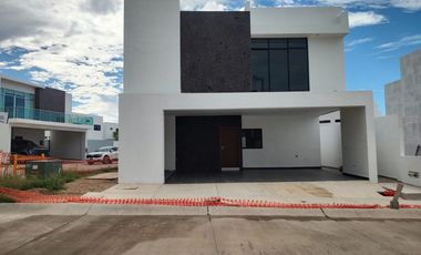 Casa en venta en Fracc. Altabrisa Residencial en Mazatlán, Sinaloa