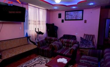 Casa con terreno de venta en Cotacachi