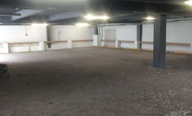 OFICINAS EN RENTA DE 385M2 EN EL PRIMER PISO CERCA DE PIE DE LA CUESTA