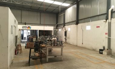 Bodega en Venta en Anáhuac, uso de suelo mixto