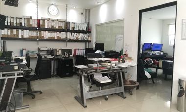 Bodega en Venta en Anáhuac, uso de suelo mixto