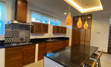 Furnished House for Rent with Pool near Clark