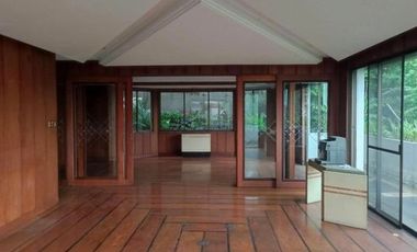 10BR Mansion for Lease at White Plains, QC