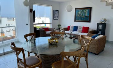 Exclusivo Departamento Dúplex en Condominio con Vista Al Mar y Piscina Privada