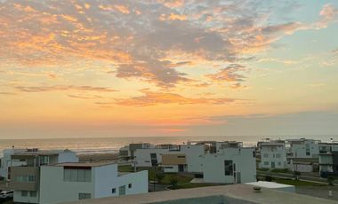 Exclusivo Departamento Dúplex en Condominio con Vista Al Mar y Piscina Privada