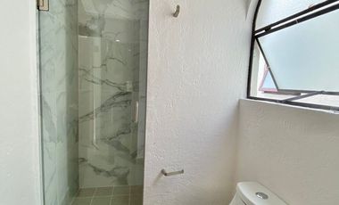 Vive en Jardines de Reforma: Moderno Departamento de 2 Habitaciones en Zona Dorada.