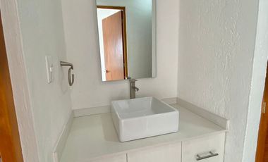 Vive en Jardines de Reforma: Moderno Departamento de 2 Habitaciones en Zona Dorada.
