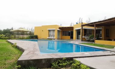 LINDA CASA DE CAMPO CON GRAN PISCINA  EN CONDOMINIO LA TOSCANA, CAÑETE