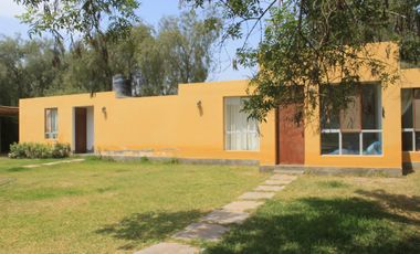 LINDA CASA DE CAMPO CON GRAN PISCINA  EN CONDOMINIO LA TOSCANA, CAÑETE